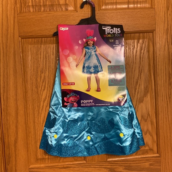 Trolls World Tour Poppy Deluxe Child Costume - Dress & headpiece with ears. - Picture 5 of 11